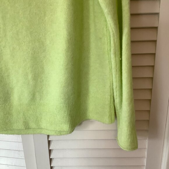 JCREW Size S Rollneck Sweater in Supersoft Yarn green yellow - Picture 5 of 8